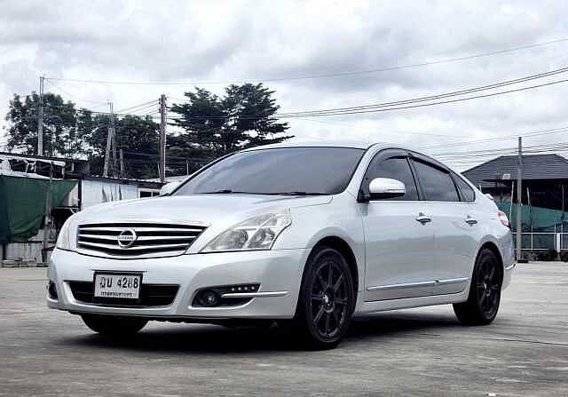 Nissan Teana XE